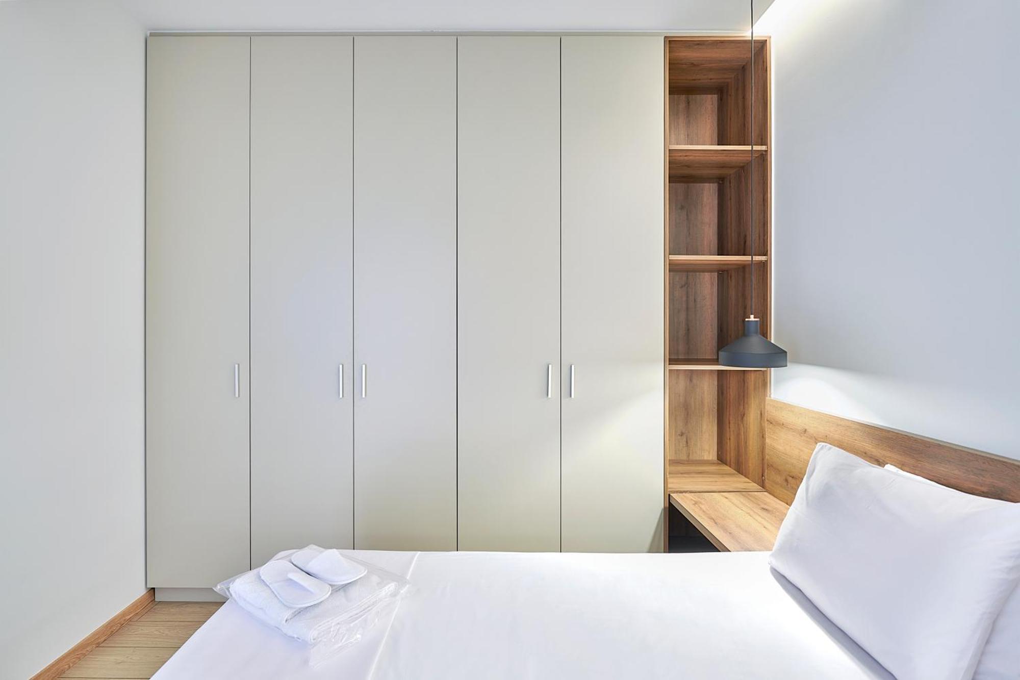 City-Center Apartment In Vibrant Monastiraki, Атина Екстериор снимка