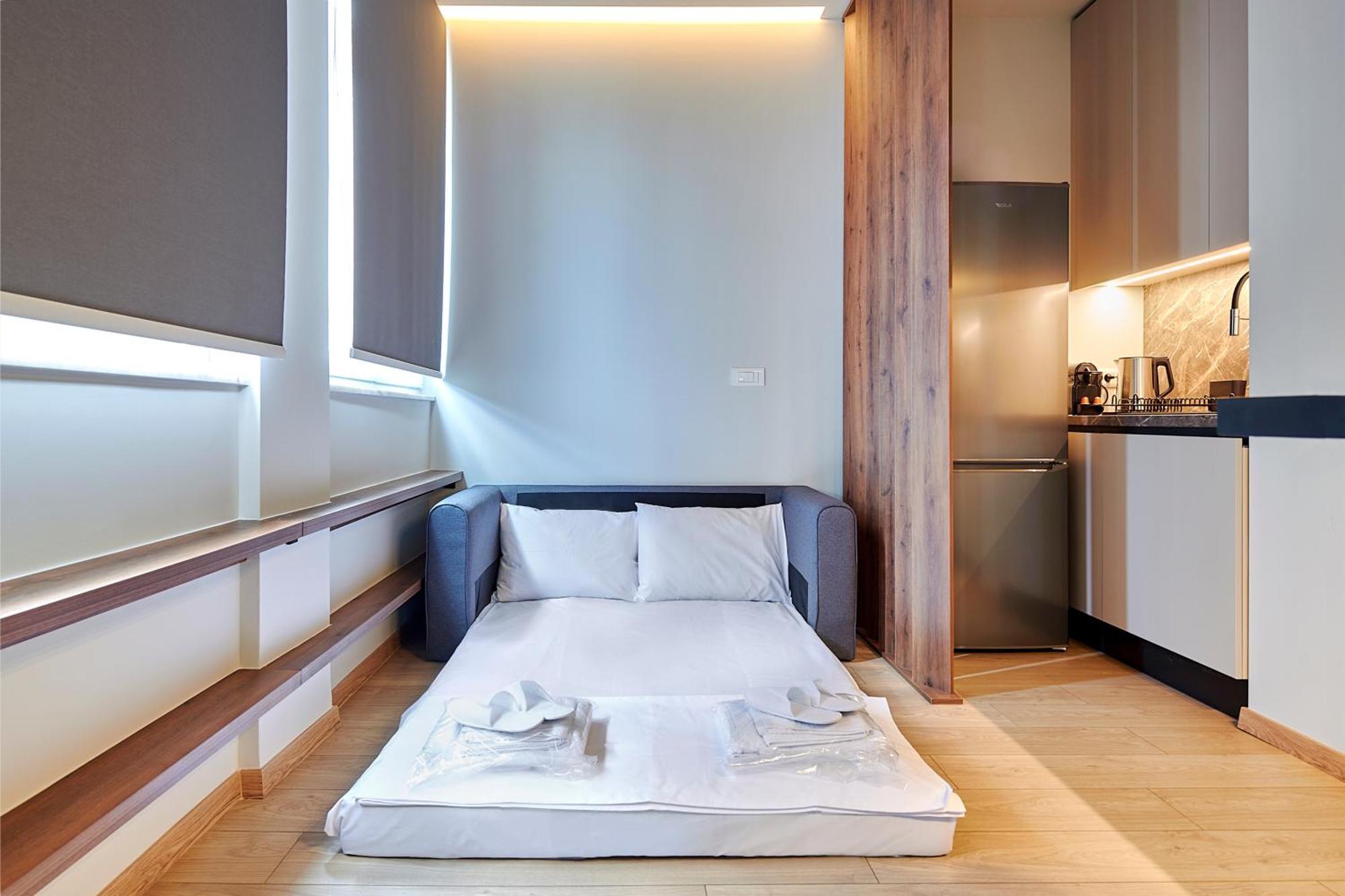 City-Center Apartment In Vibrant Monastiraki, Атина Екстериор снимка