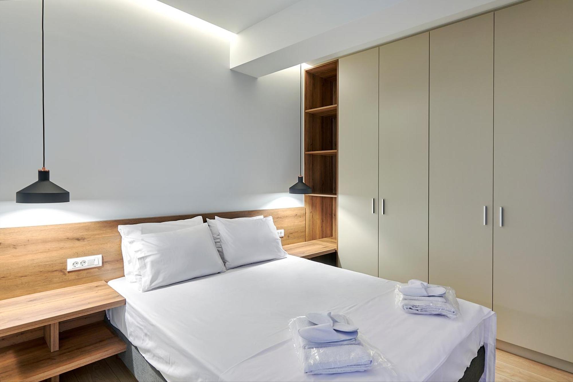 City-Center Apartment In Vibrant Monastiraki, Атина Екстериор снимка