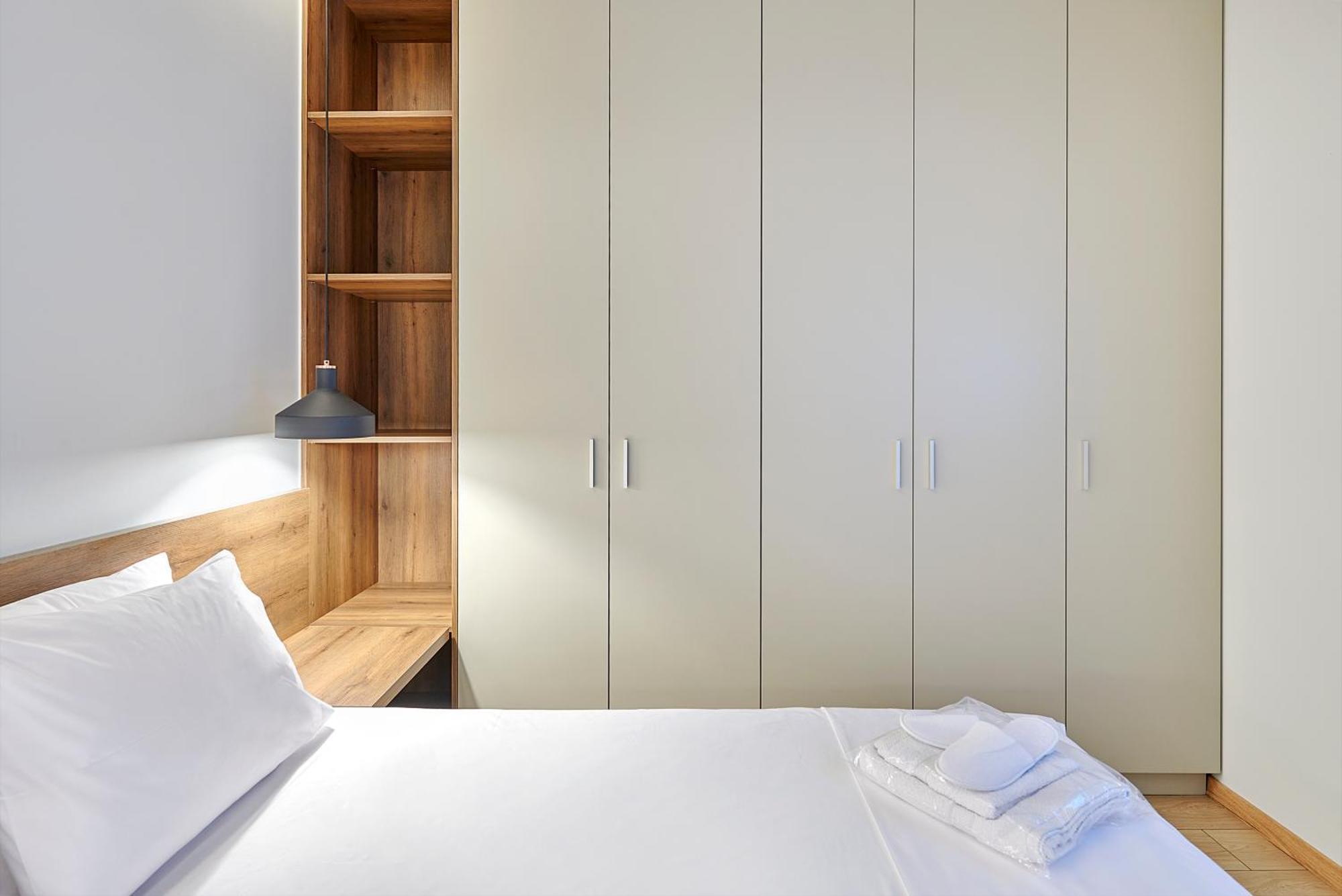 City-Center Apartment In Vibrant Monastiraki, Атина Екстериор снимка