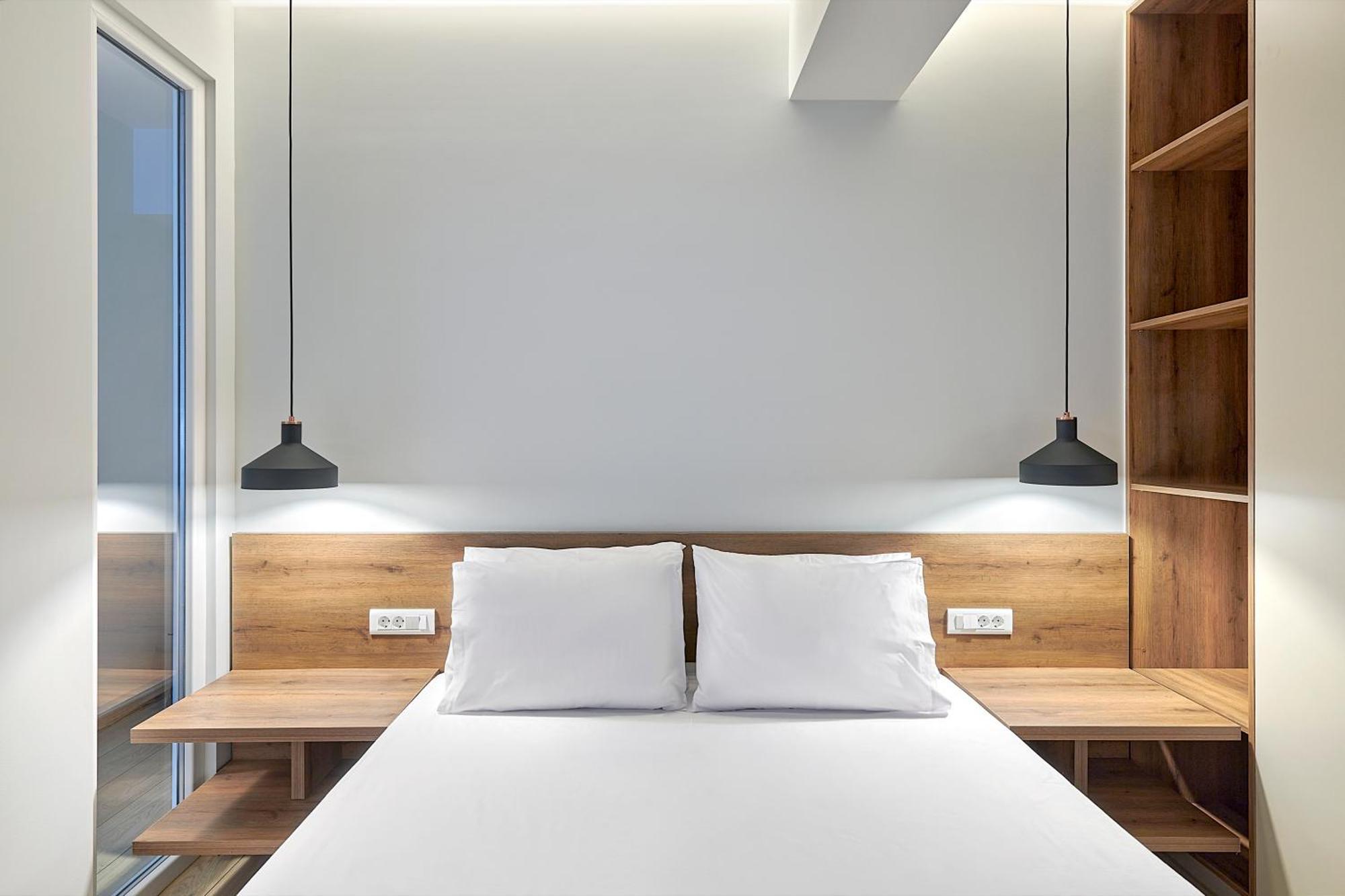 City-Center Apartment In Vibrant Monastiraki, Атина Екстериор снимка