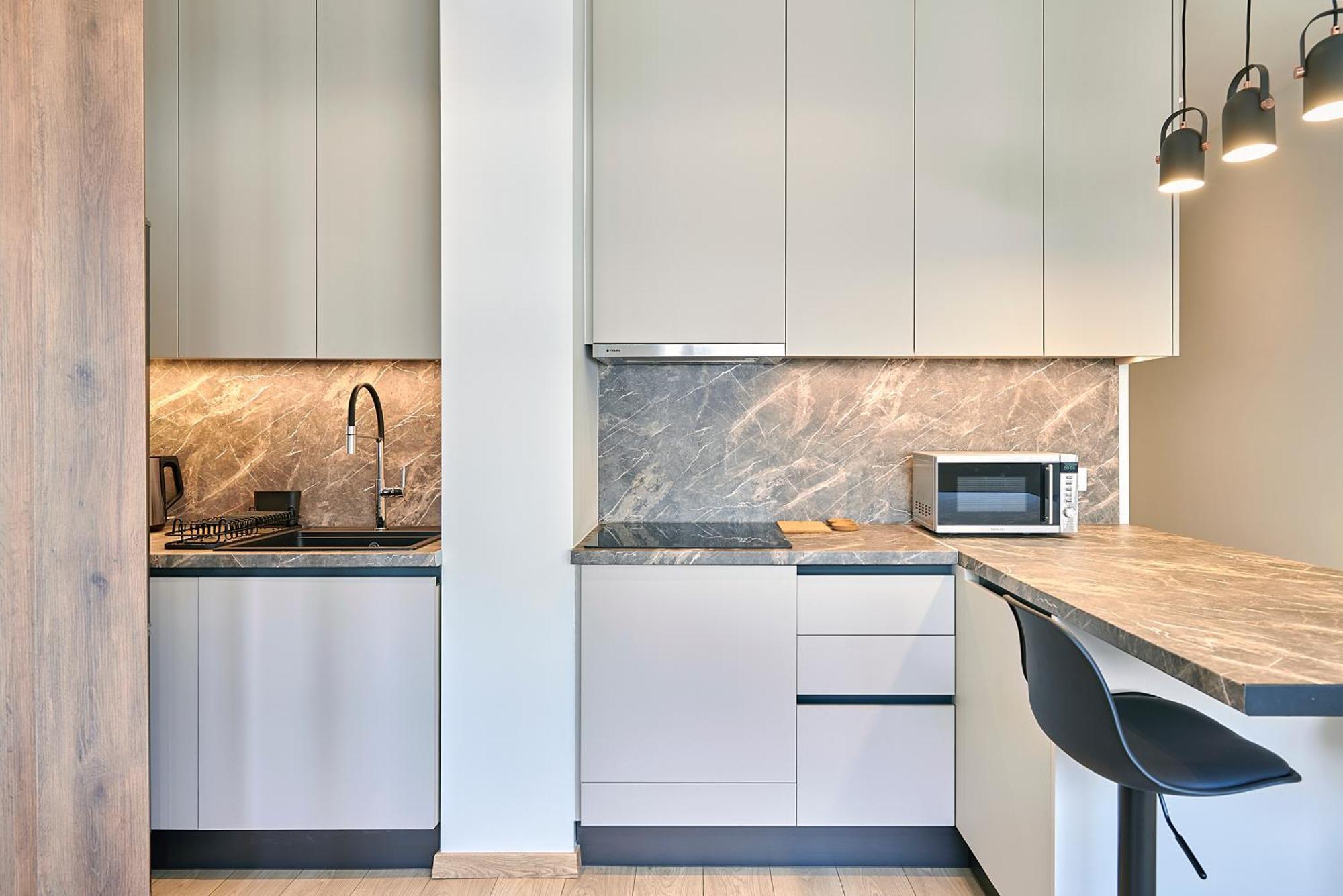City-Center Apartment In Vibrant Monastiraki, Атина Екстериор снимка