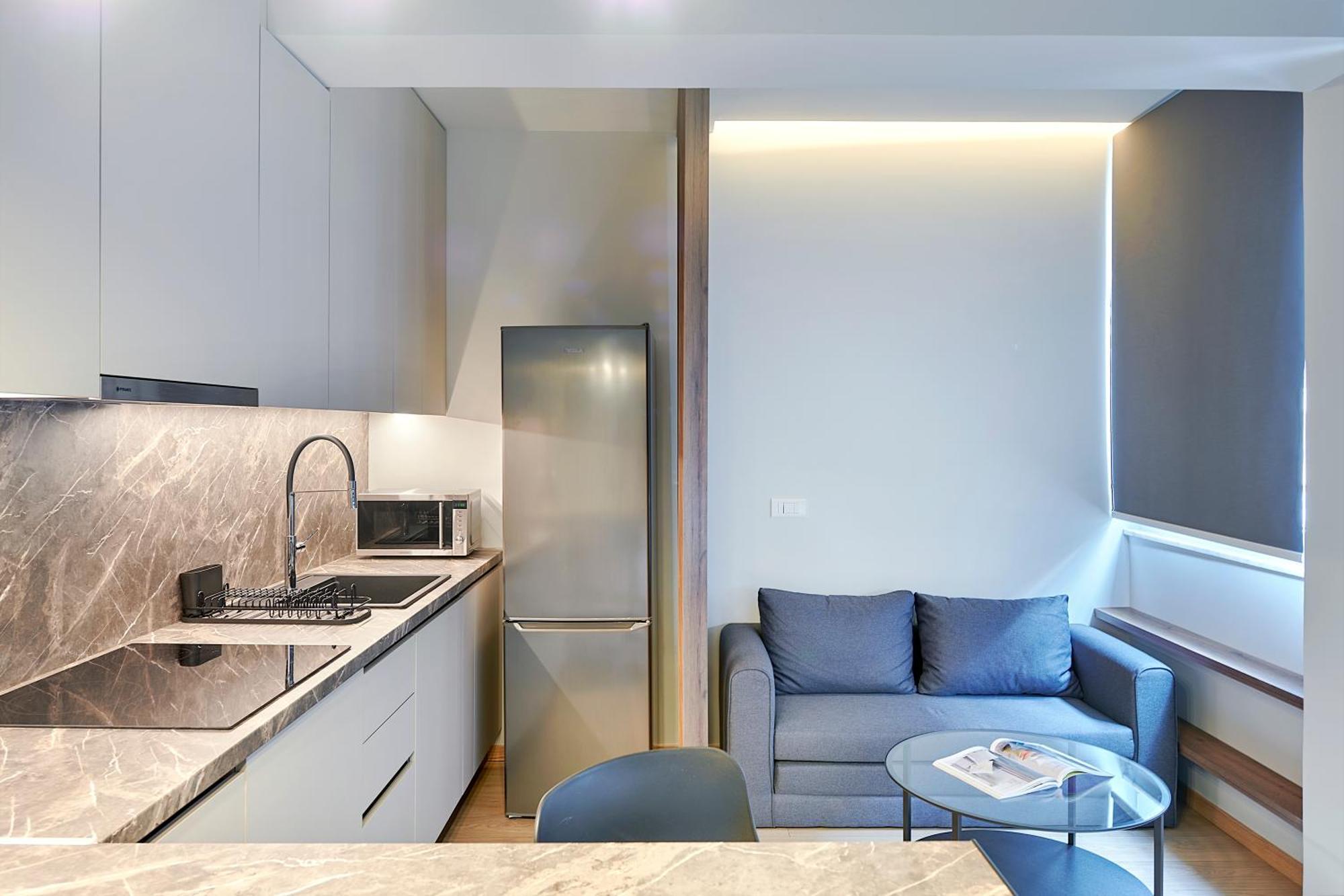 City-Center Apartment In Vibrant Monastiraki, Атина Екстериор снимка